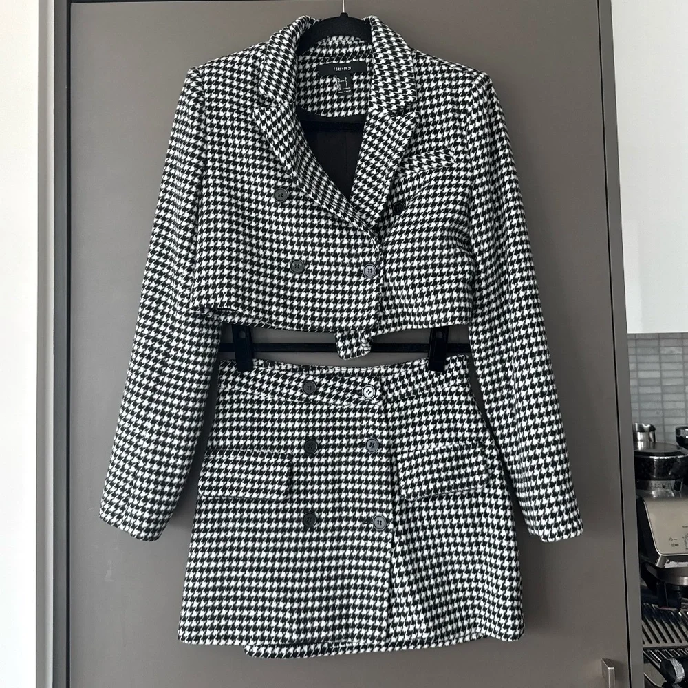 Black White Houndstooth Cropped Blazer & Skirt Set Size S Thick Material - Picture 1 of 16